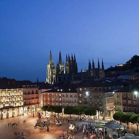 Apartamento Turistico Plaza Mayor Burgo Exteriér fotografie
